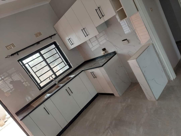 3-bedroom-house-for-rent-in-waterfalls-big-6