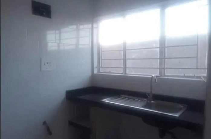 1-bedroom-flat-for-rent-in-meanwood-big-5