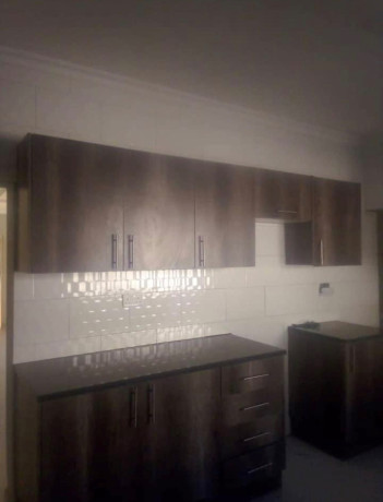 3-bedroom-flat-for-rent-in-meanwood-big-3