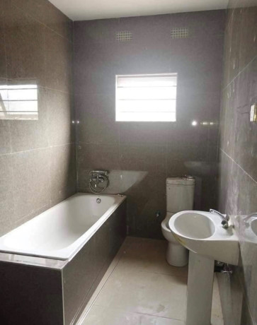 2-bedroom-flat-for-rent-in-meanwood-big-9