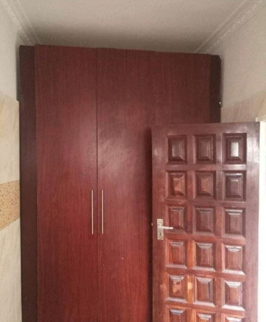 2-bedroom-flat-for-rent-in-meanwood-big-1