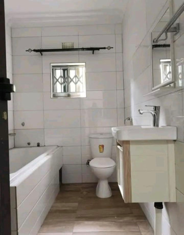 2-bedroom-flat-for-rent-in-ibex-hill-big-3