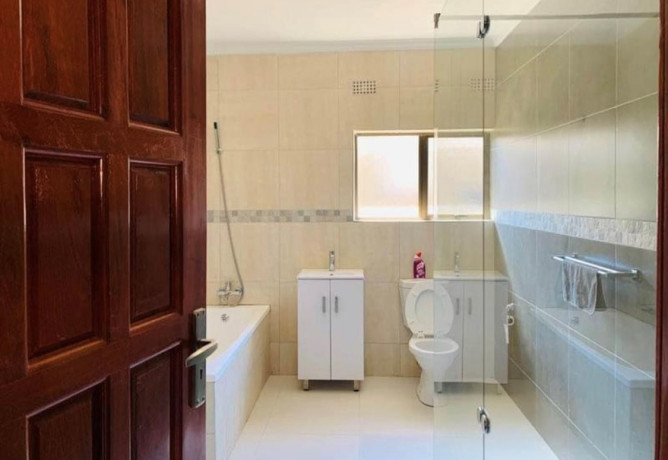 3-bedroom-flats-for-rent-in-new-kasama-big-3