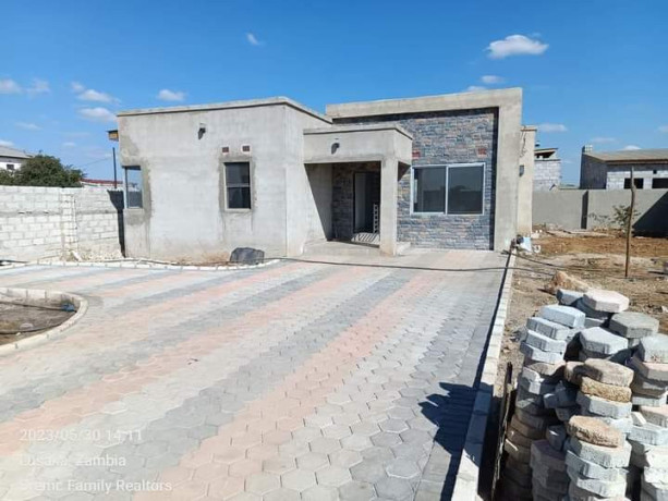 3-bedroom-house-for-sale-in-lilayi-big-4