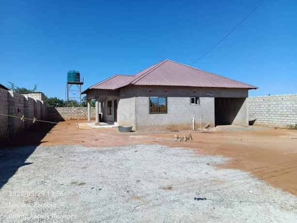 3-bedroom-flat-for-sale-in-lilayi-big-2