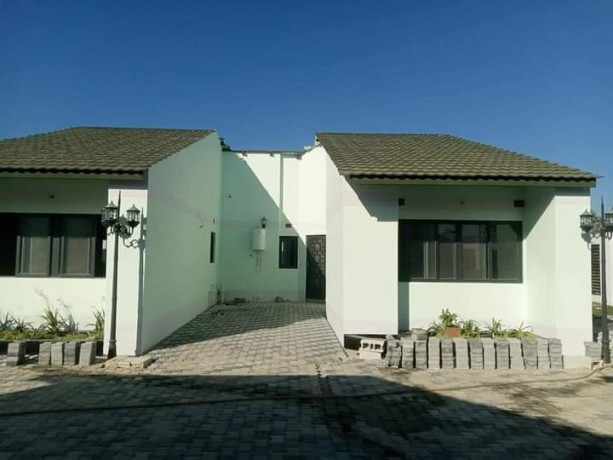 1-bedroom-flat-for-rent-in-ibex-meanwood-big-3