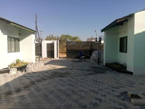 1-bedroom-flat-for-rent-in-ibex-meanwood-big-6