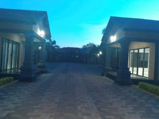 3-bedroom-flat-for-rent-in-ibex-meanwood