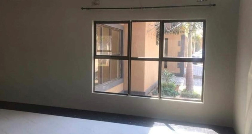 3-bedroom-flat-for-rent-in-ibex-meanwood-big-4