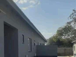 3-bedroom-flat-for-rent-in-ibex-meanwood