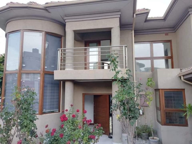 4-bedroom-house-for-sale-in-roma-park-big-0