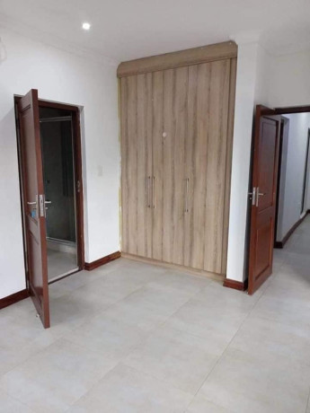 4-bedroom-house-for-sale-in-roma-park-big-6