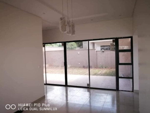 3-bedroom-house-for-rent-in-olympia-big-2