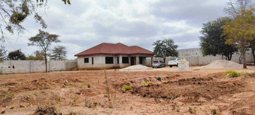 3-bedroom-incomplete-house-for-sale-in-ibex-meanwood-big-1