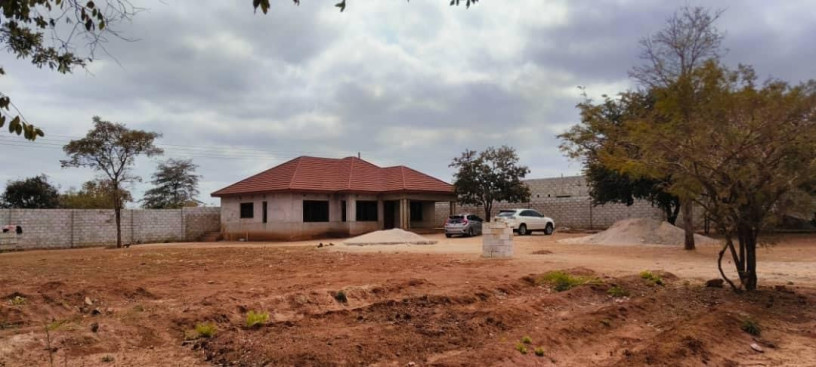 3-bedroom-incomplete-house-for-sale-in-ibex-meanwood-big-5