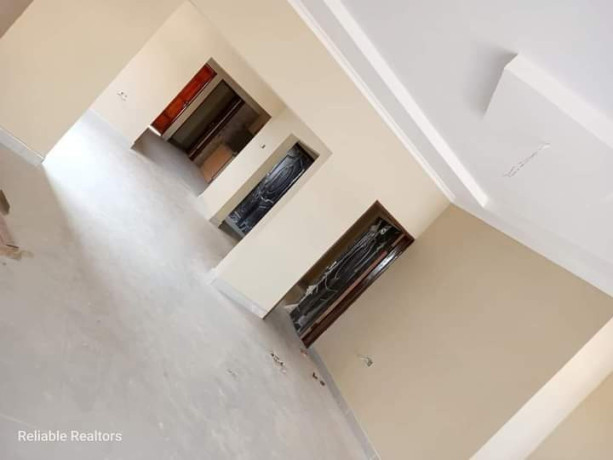 2-bedroom-flat-for-sale-in-lilayi-estate-big-8