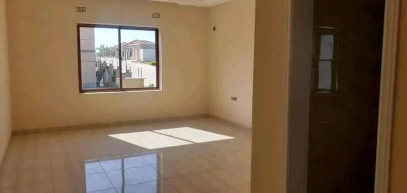 4-bedroom-apartment-for-sale-in-ibex-hill-big-1