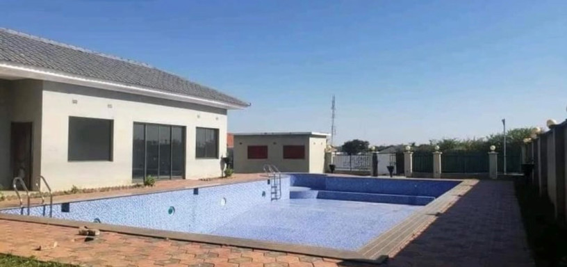 4-bedroom-apartment-for-sale-in-ibex-hill-big-0