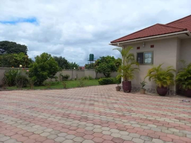 4-bedroom-house-for-sale-in-ibex-hill-big-2