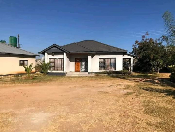 2-bedroom-apartment-for-sale-in-ibex-hill-big-7