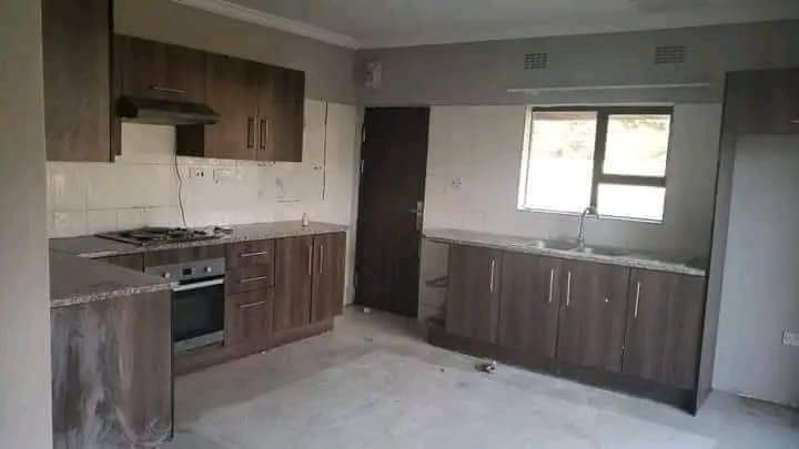 2-bedroom-apartment-for-sale-in-ibex-hill-big-6