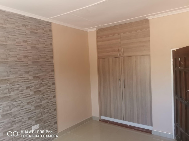 3-bedroom-flat-for-rent-in-libala-south-big-8