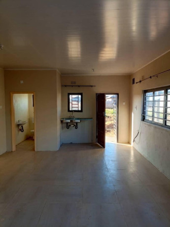 2-bedroom-house-for-rent-in-makeni-big-2