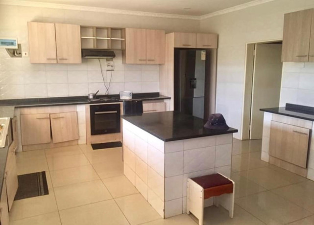 4-bedroom-house-for-rent-in-makeni-big-1