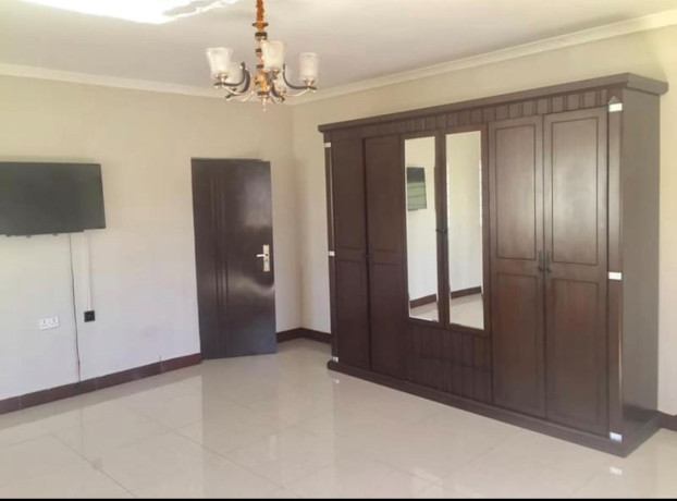 4-bedroom-house-for-rent-in-makeni-big-3