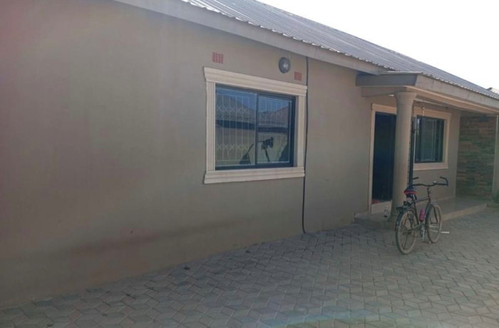 3-bedroom-house-for-rent-in-chalala-big-0