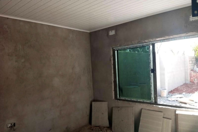 2-bedroom-flat-for-rent-in-chalala-big-3