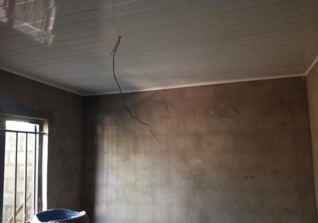 2-bedroom-flat-for-rent-in-chalala-big-4