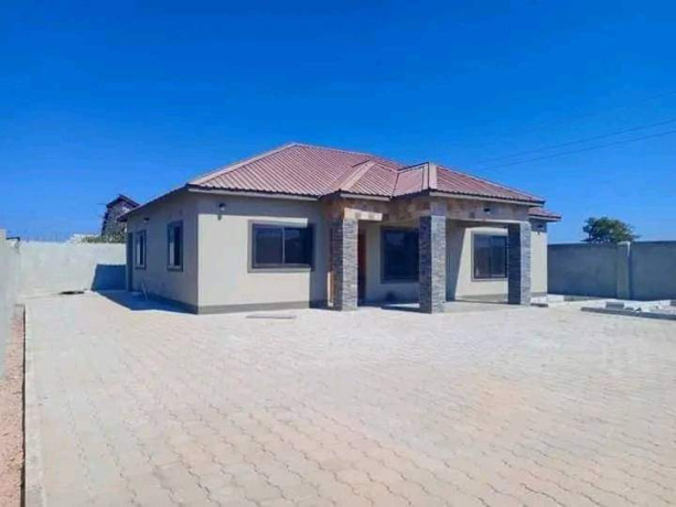 3-bedroom-house-for-sale-in-new-kasama-big-5