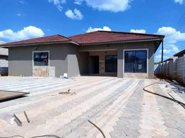 newly-built-houses-for-sale-in-new-kasama-big-5