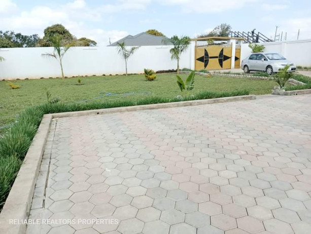 3-bedroom-house-for-sale-in-new-kasama-big-9