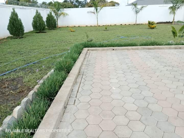 3-bedroom-house-for-sale-in-new-kasama-big-4