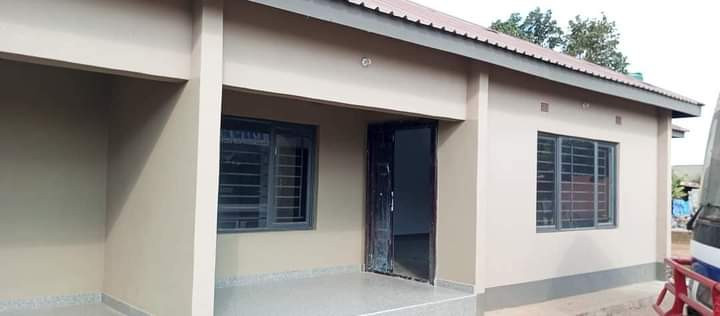 2-bedroom-house-for-rent-in-chalala-big-2