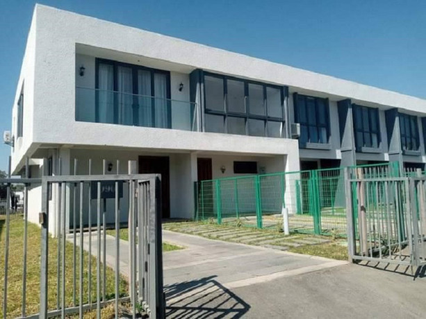 2-bedroom-apartment-for-rent-in-ibex-hill-big-3