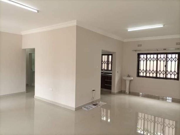 3-bedroom-flat-for-rent-in-salama-park-big-4
