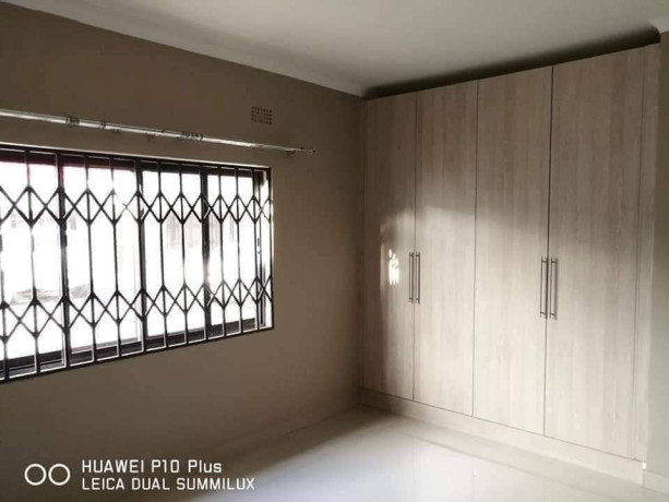 3-bedroom-flat-for-rent-in-salama-park-big-3