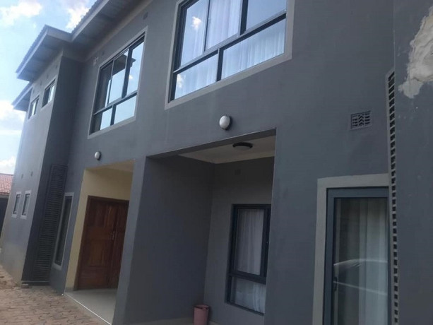 2-bedroom-duplex-for-rent-in-salama-park-big-1