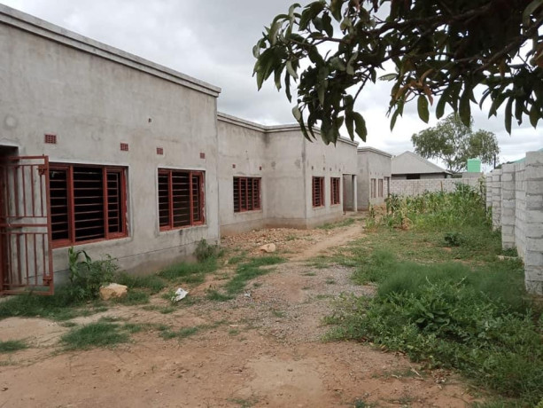 33-bedroom-flats-for-sale-on-great-north-road-big-1