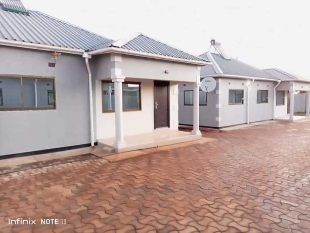 43-bedroom-flats-for-sale-in-chalala-big-3