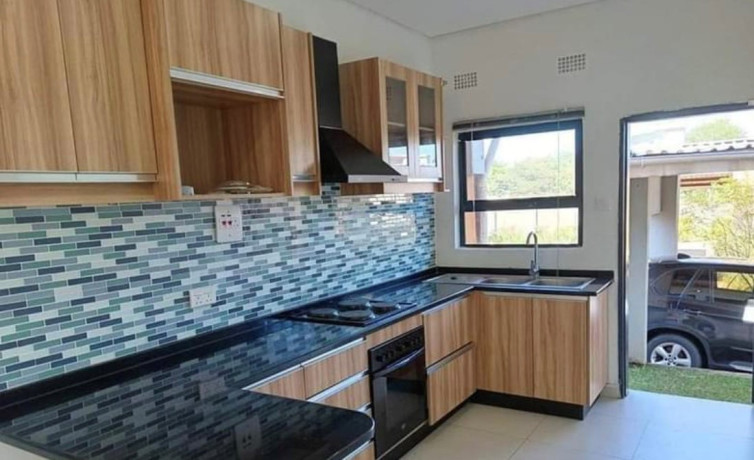 3-bedroom-flats-for-sale-in-ibex-hill-big-2