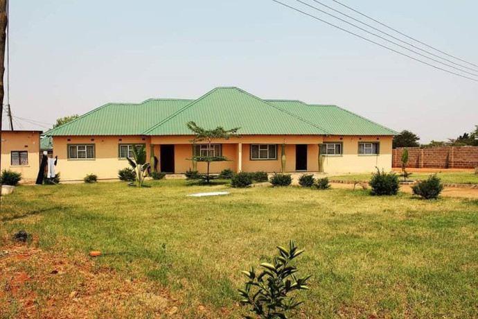 23-bed-semi-detached-flats-for-sale-in-highlands-big-1