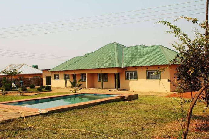 23-bed-semi-detached-flats-for-sale-in-highlands-big-2