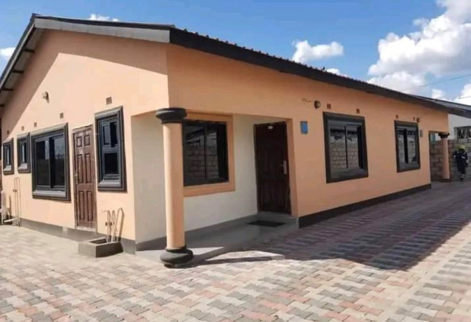 newly-built-2-bedroom-flats-in-ibex-hill-big-0