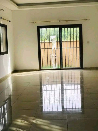 3-bedroom-house-for-rent-in-roma-big-1