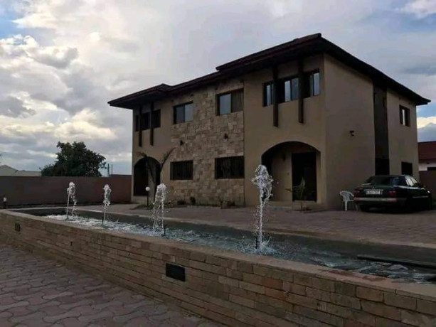 3-bedroom-house-for-rent-in-roma-big-3