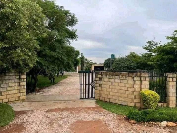 spacious-3-bedroom-house-for-sale-in-chalala-big-1